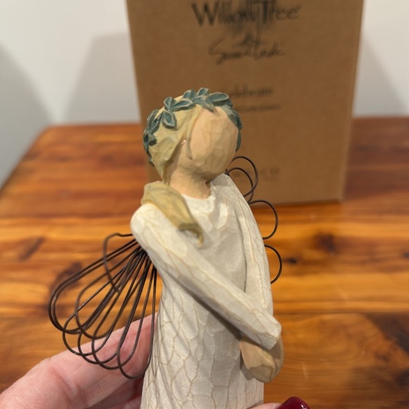 NIB Willow Tree by Demdaco "Celebrate" Figurine - Picture 2 of 5